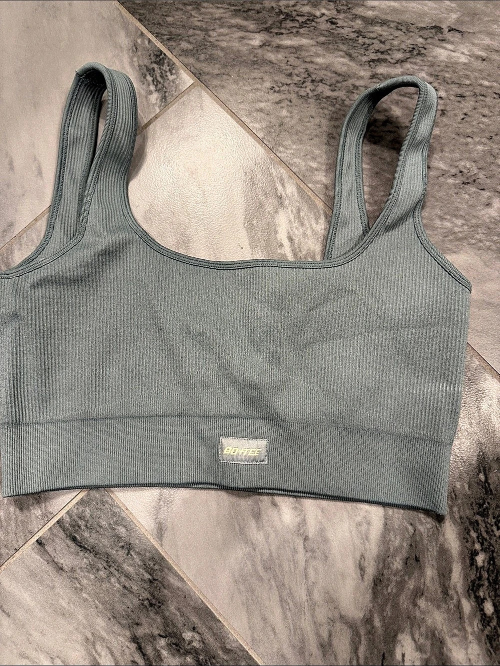 BO+TEE Ribbed Sports Bra in Green Like New